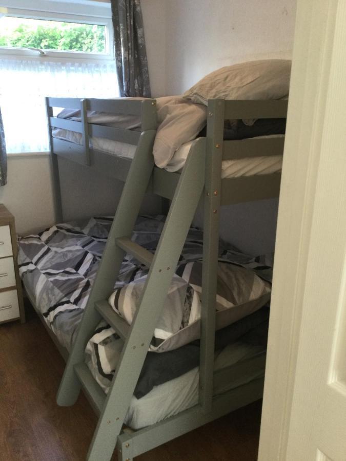 Hillview Apartment บรีน ภายนอก รูปภาพ